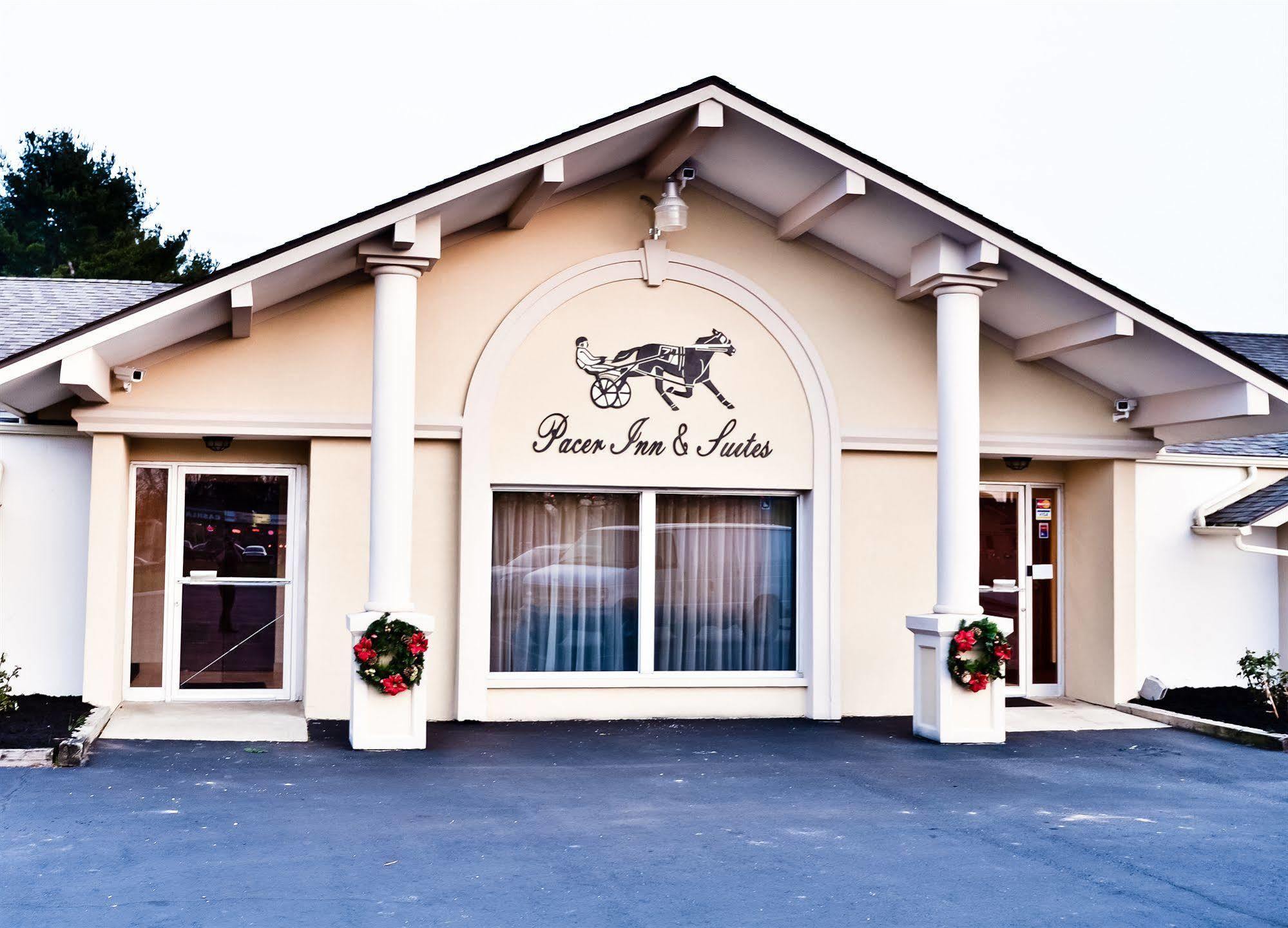 Pacer Inn & Suites Motel Делавэр Экстерьер фото